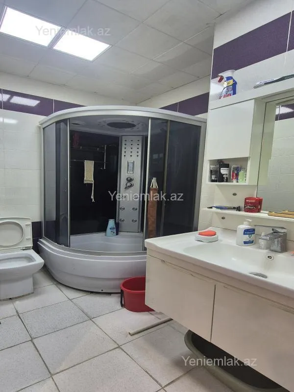 Satılır 3 otaqlı yeni tikili 100 m²