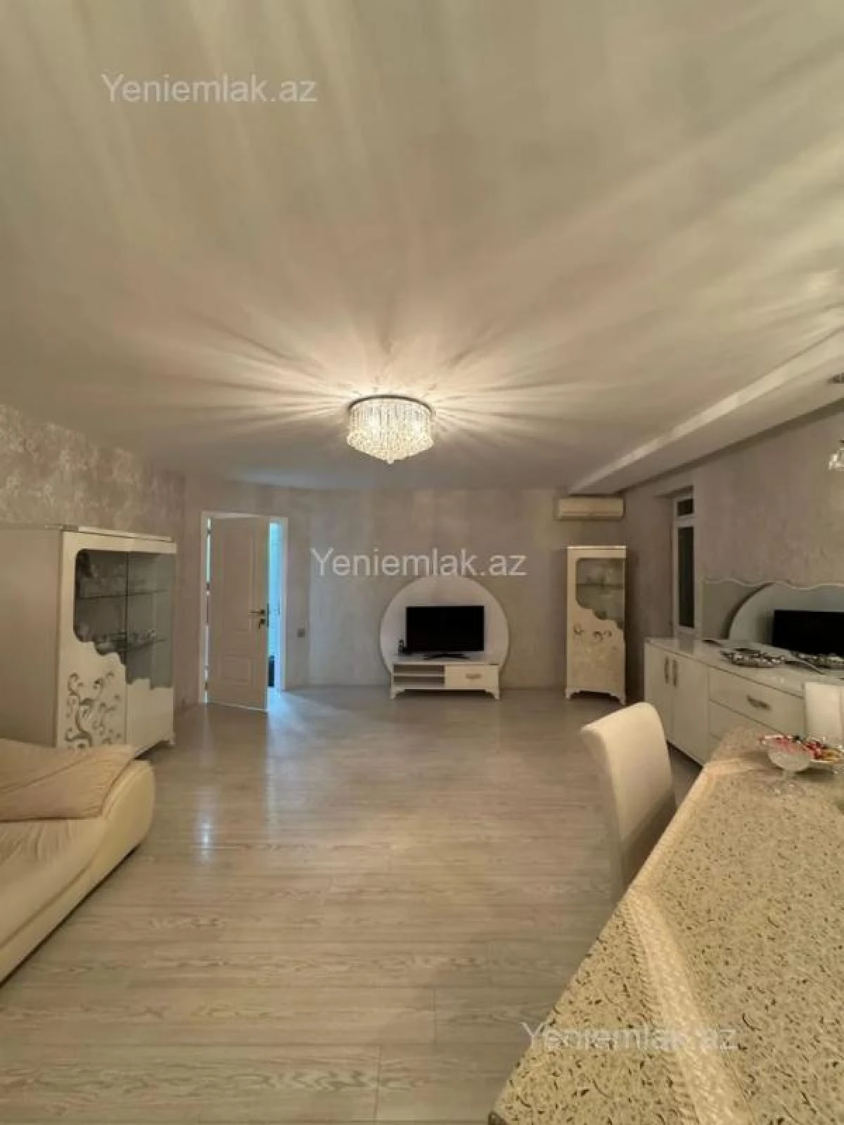 Satılır 3 otaqlı yeni tikili 95 m²