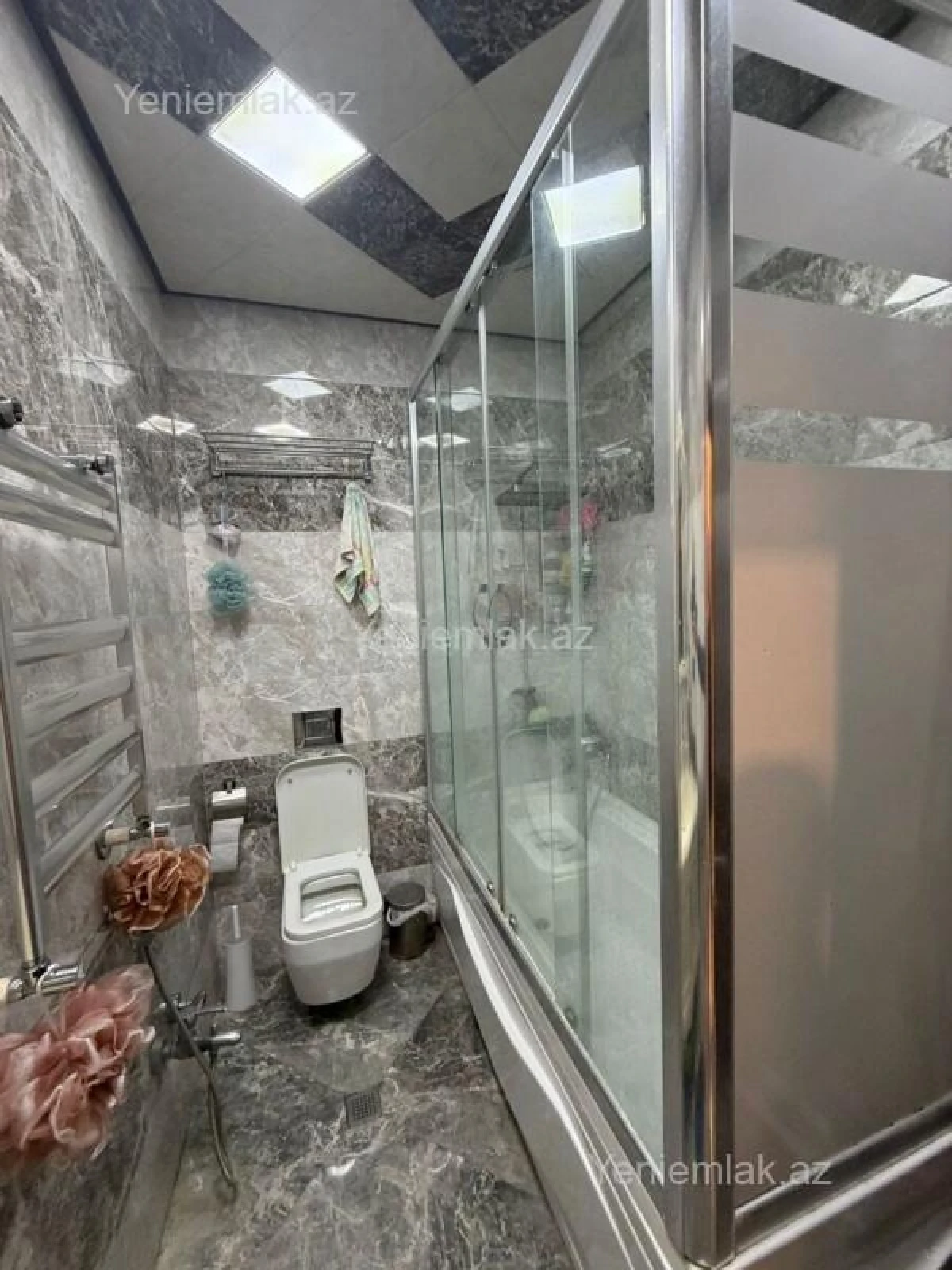 Satılır 3 otaqlı yeni tikili 120 m²