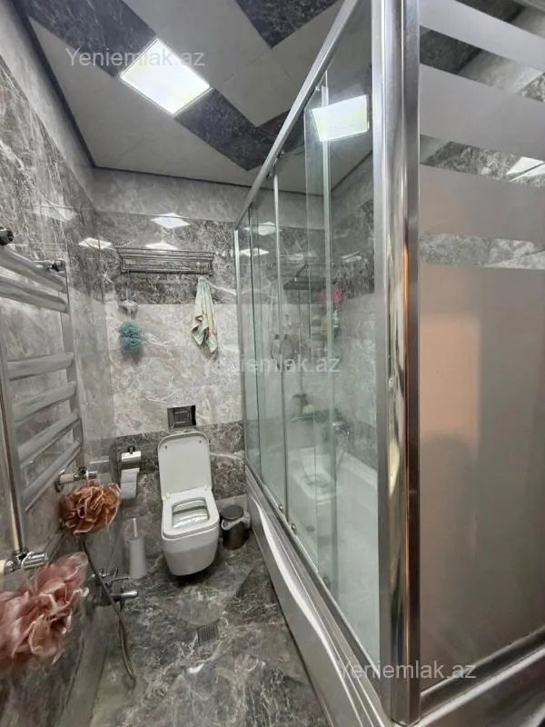 Satılır 3 otaqlı yeni tikili 120 m²