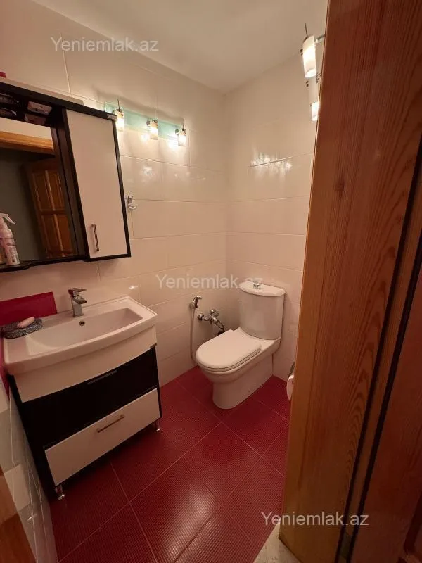 Satılır 3 otaqlı yeni tikili 93 m²