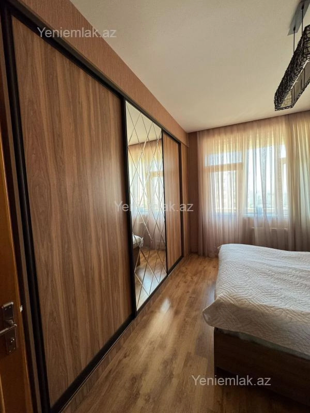 Satılır 3 otaqlı yeni tikili 93 m²