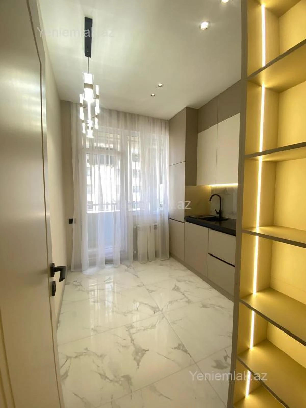 Satılır 2 otaqlı yeni tikili 50 m²