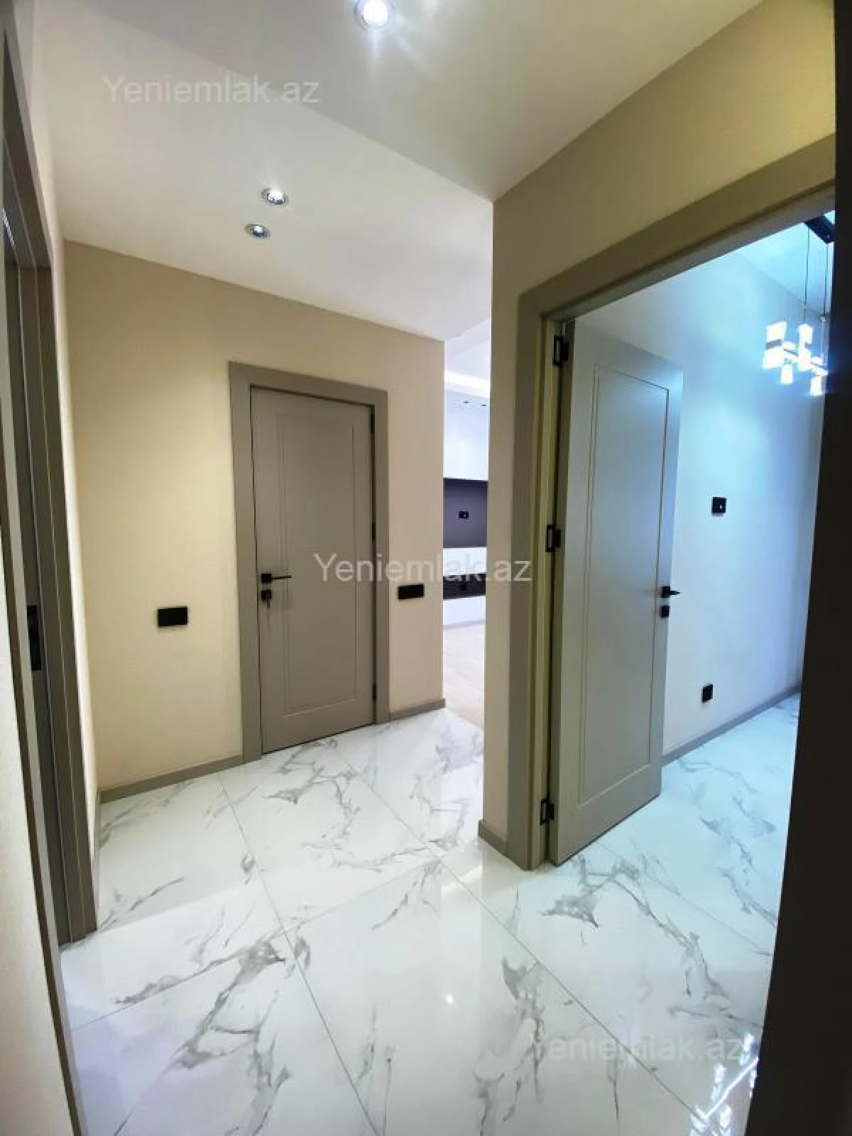 Satılır 2 otaqlı yeni tikili 50 m²