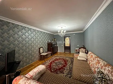 Satılır 3 otaqlı köhnə tikili 70 m²