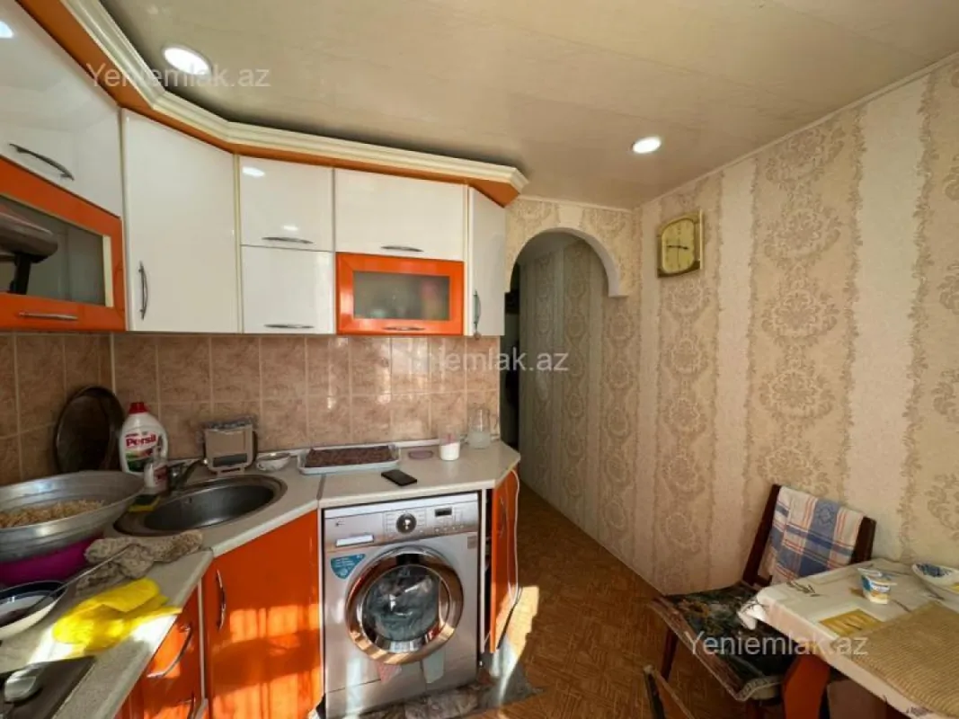Satılır 3 otaqlı köhnə tikili 70 m²