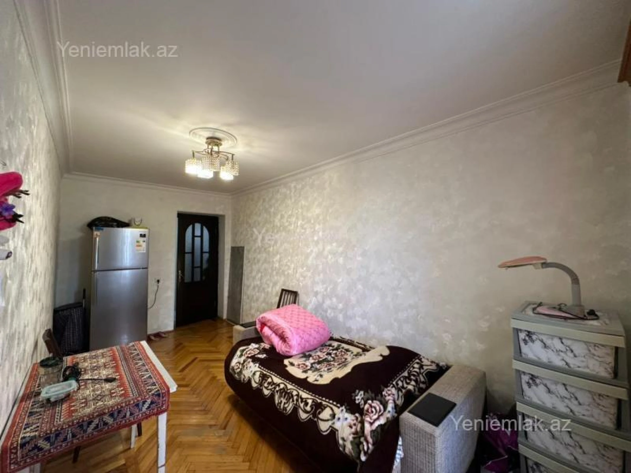 Satılır 3 otaqlı köhnə tikili 70 m²