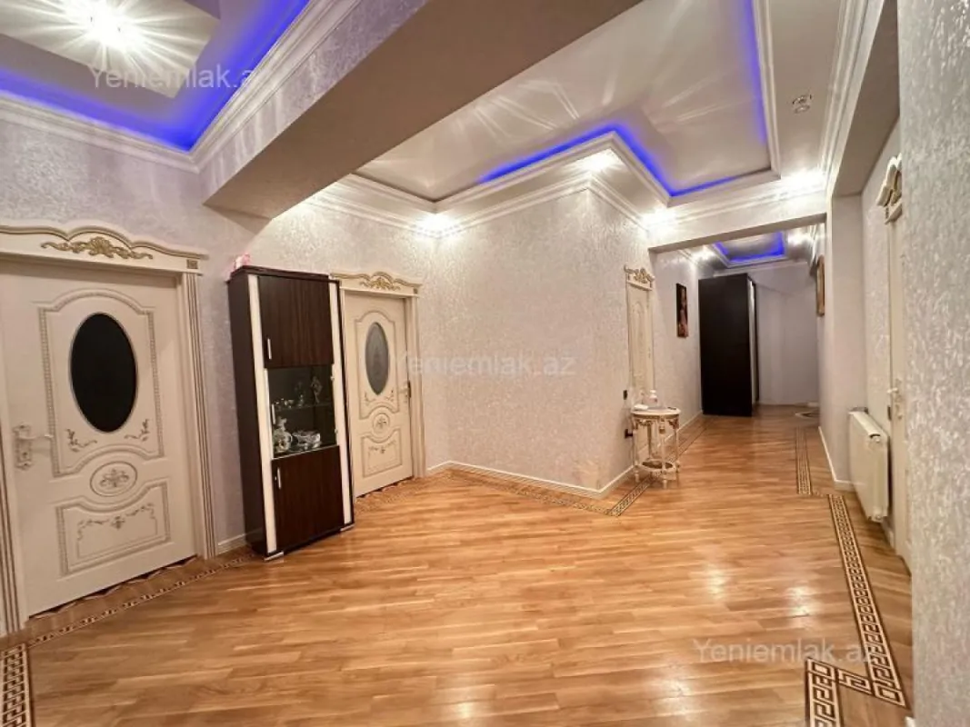 Satılır 3 otaqlı yeni tikili 140 m²