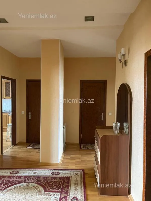 Satılır 3 otaqlı yeni tikili 126 m²