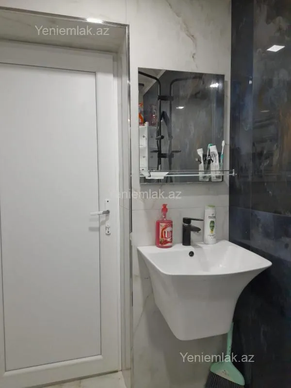 Satılır 2 otaqlı həyət evi 80 m²