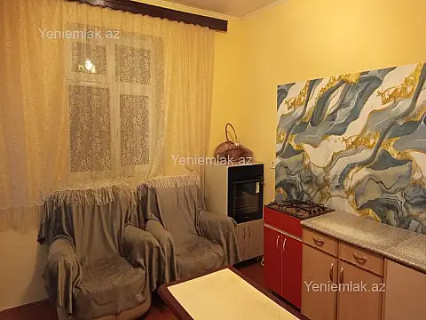 Satılır 2 otaqlı həyət evi 80 m²