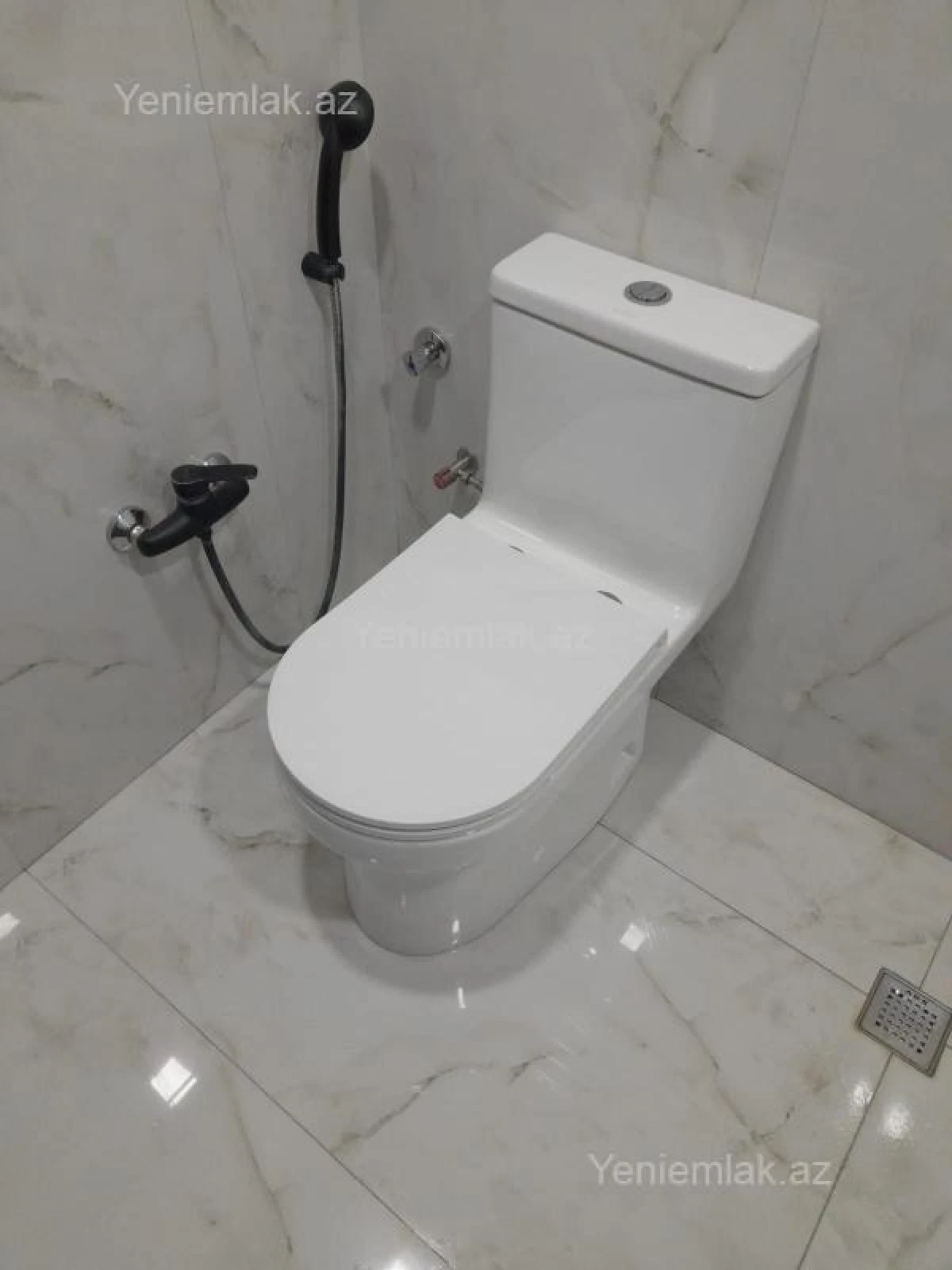Satılır 2 otaqlı həyət evi 80 m²