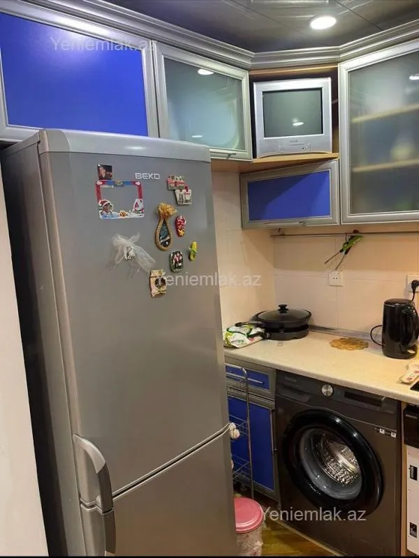 Satılır 3 otaqlı köhnə tikili 80 m²