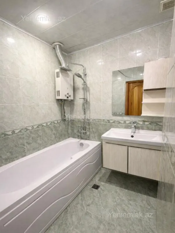 Satılır 3 otaqlı köhnə tikili 90 m²