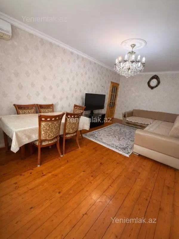 Satılır 3 otaqlı köhnə tikili 90 m²