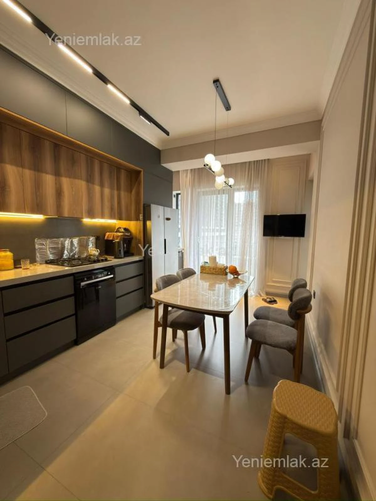 Satılır 3 otaqlı yeni tikili 128 m²