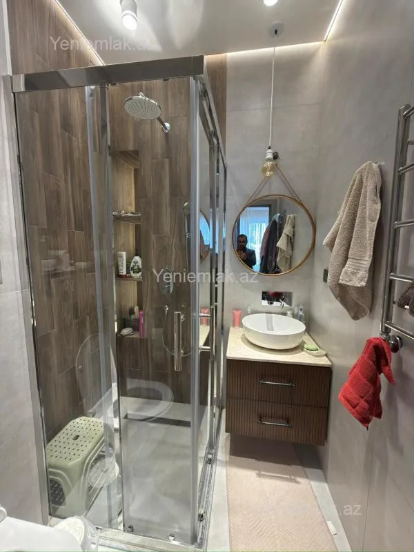 Satılır 3 otaqlı yeni tikili 128 m²