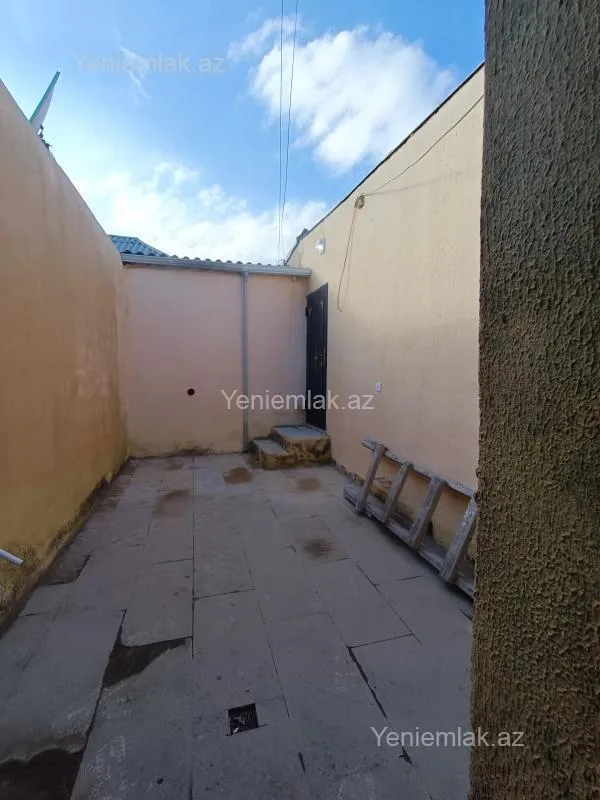 Satılır 2 otaqlı həyət evi 48 m²