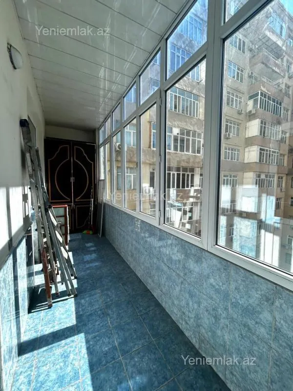 Satılır 3 otaqlı yeni tikili 125 m²