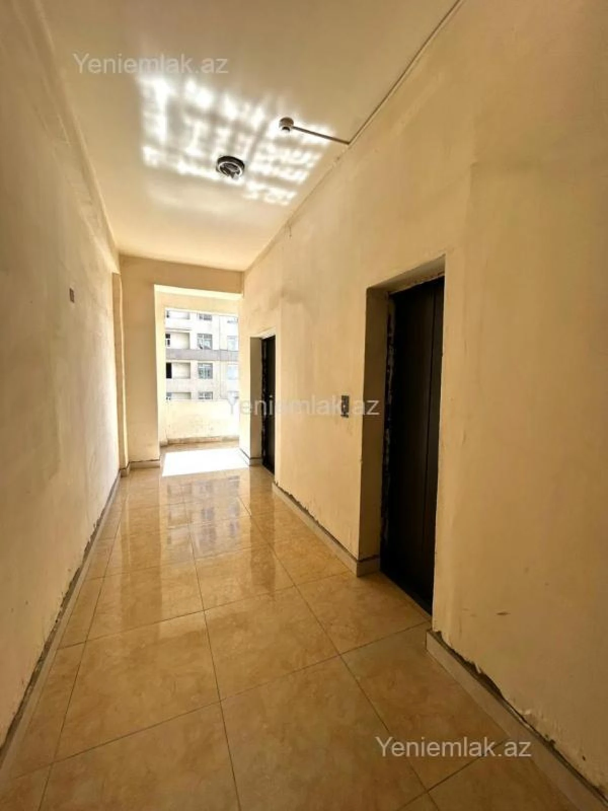 Satılır 3 otaqlı yeni tikili 125 m²