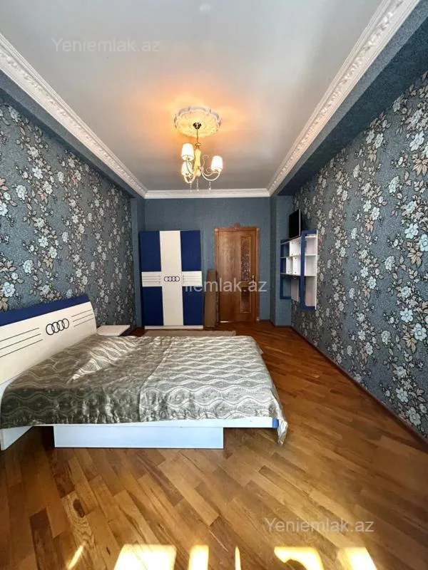Satılır 3 otaqlı yeni tikili 125 m²