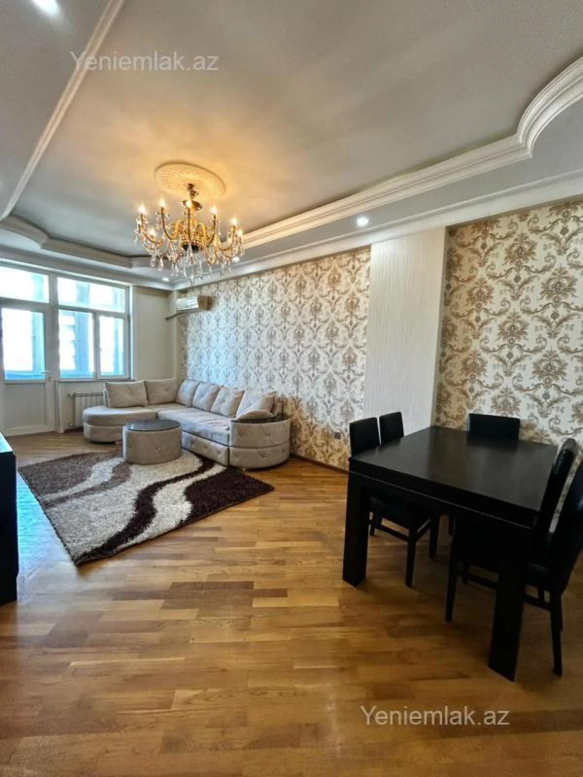 Satılır 3 otaqlı yeni tikili 125 m²