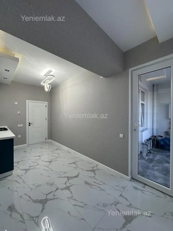 Satılır 2 otaqlı yeni tikili 80 m²