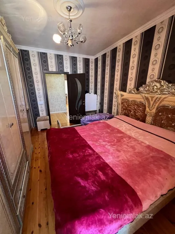 Satılır 2 otaqlı köhnə tikili 60 m²