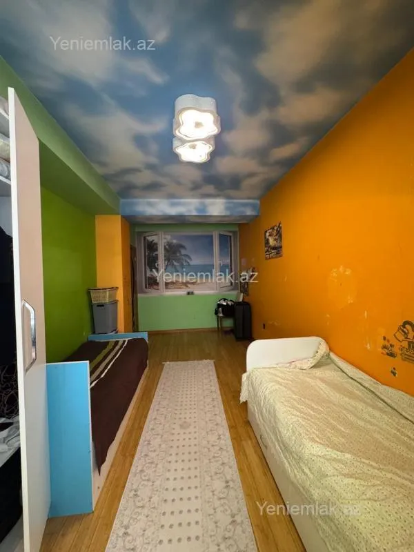 Satılır 3 otaqlı yeni tikili 100 m²