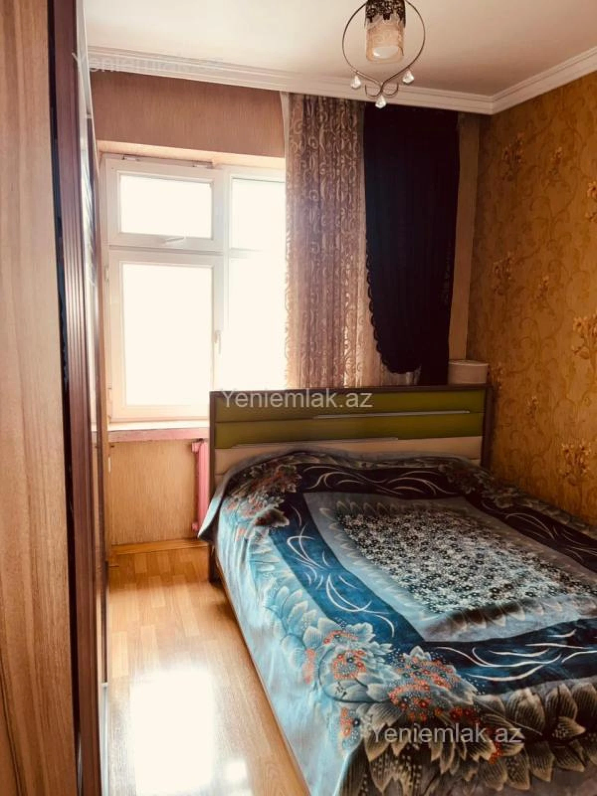 Satılır 2 otaqlı köhnə tikili 60 m²