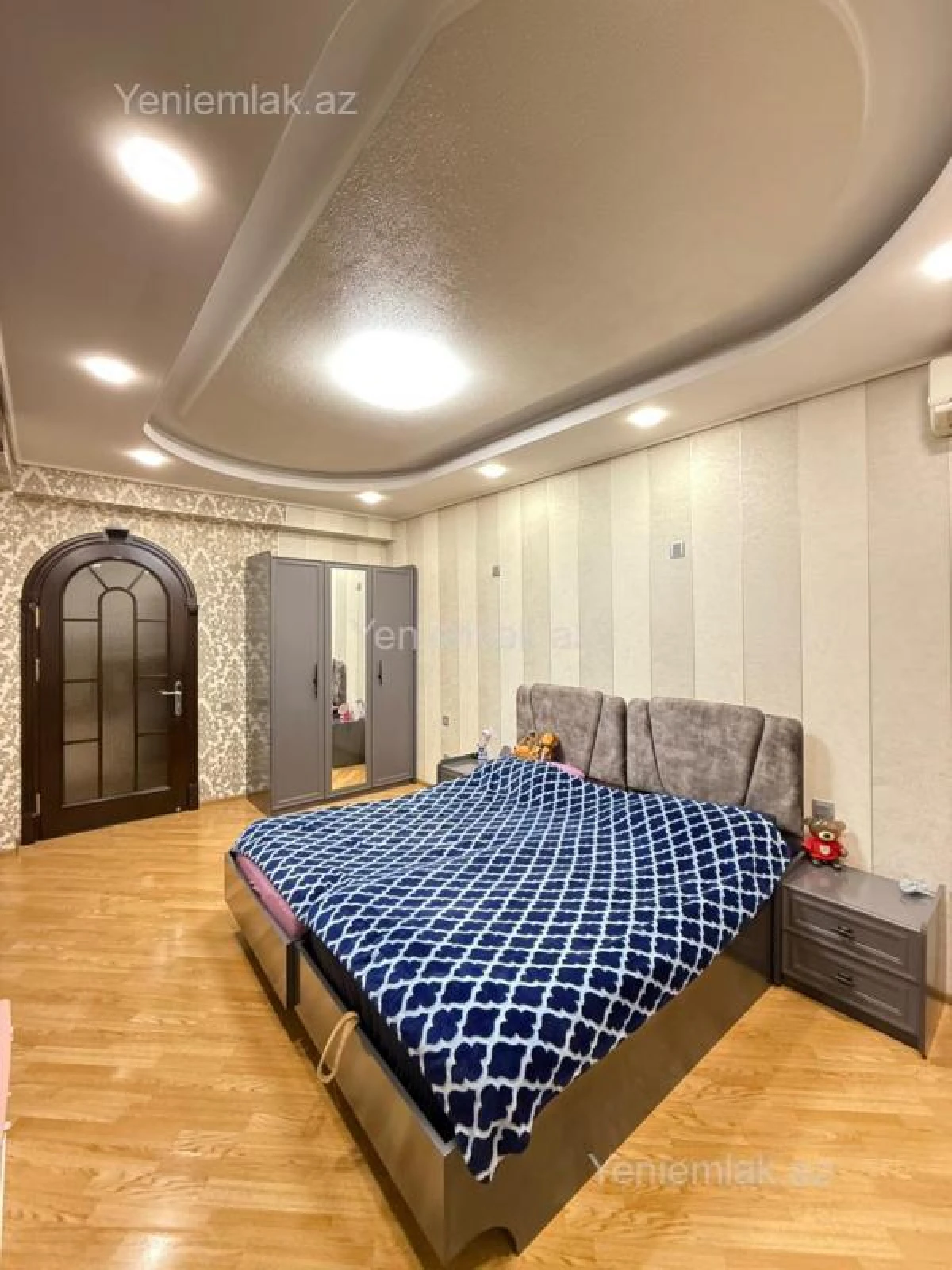 Satılır 3 otaqlı yeni tikili 155 m²