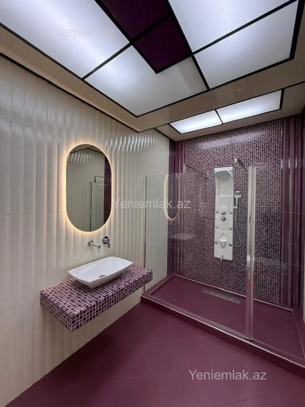 Satılır 4 otaqlı yeni tikili 180 m²