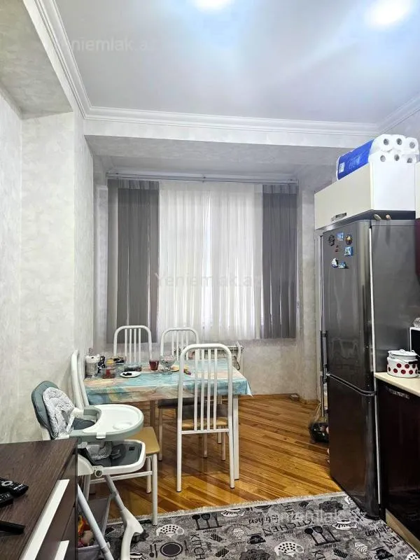 Satılır 2 otaqlı yeni tikili 92 m²