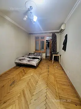 Satılır 1 otaqlı köhnə tikili 32 m² — Bakı, Nizami 1 otaq 32.00 m²