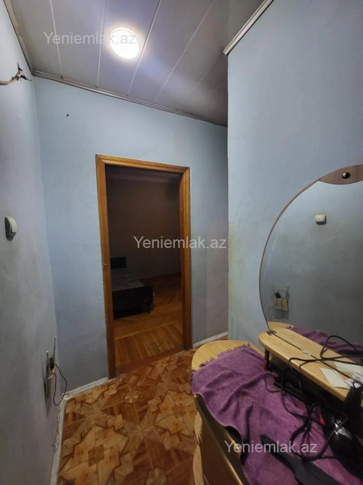 Satılır 1 otaqlı köhnə tikili 32 m²