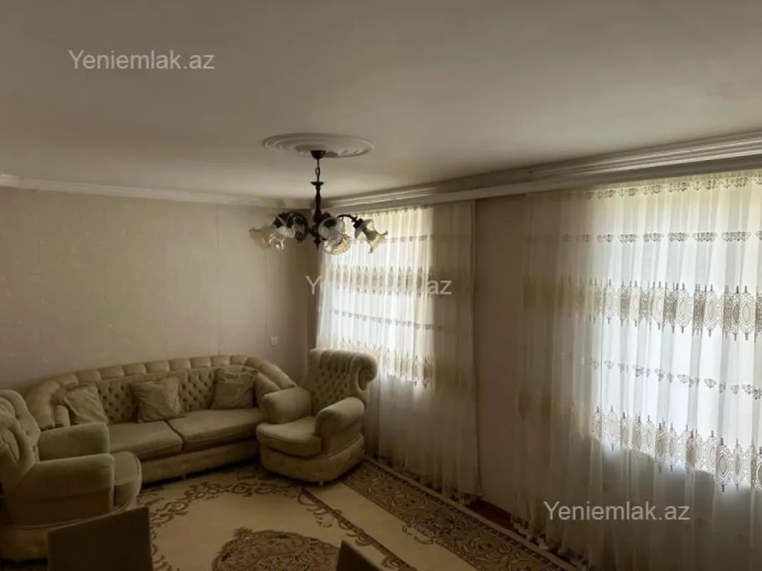 Satılır 5 otaqlı köhnə tikili 110 m²