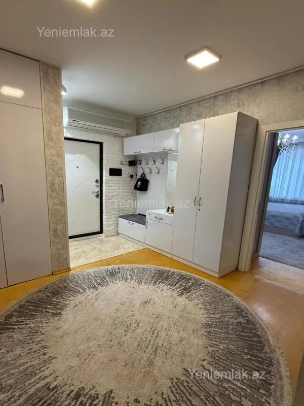 Satılır 3 otaqlı köhnə tikili 80 m²