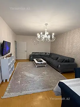 Satılır 3 otaqlı köhnə tikili 80 m²