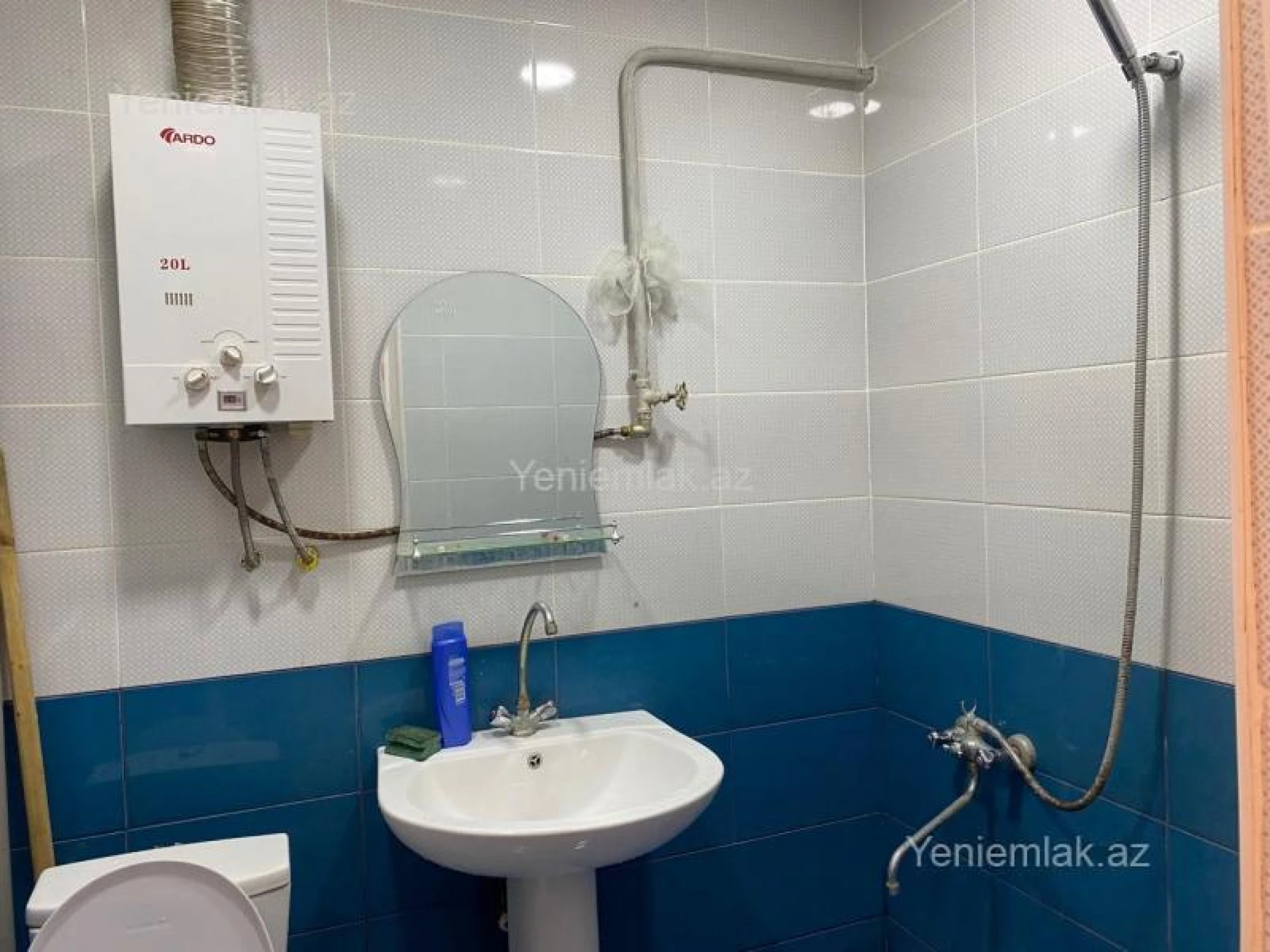 Satılır 2 otaqlı köhnə tikili 50 m²