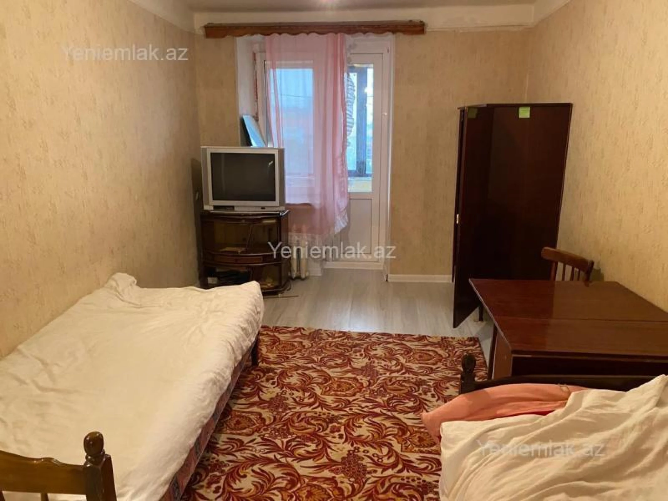 Satılır 2 otaqlı köhnə tikili 50 m²