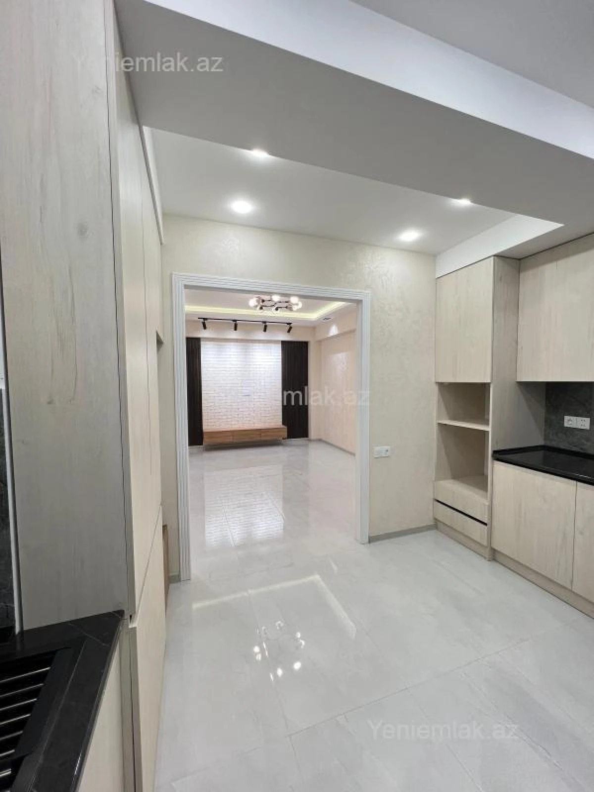 Satılır 2 otaqlı yeni tikili 55 m²