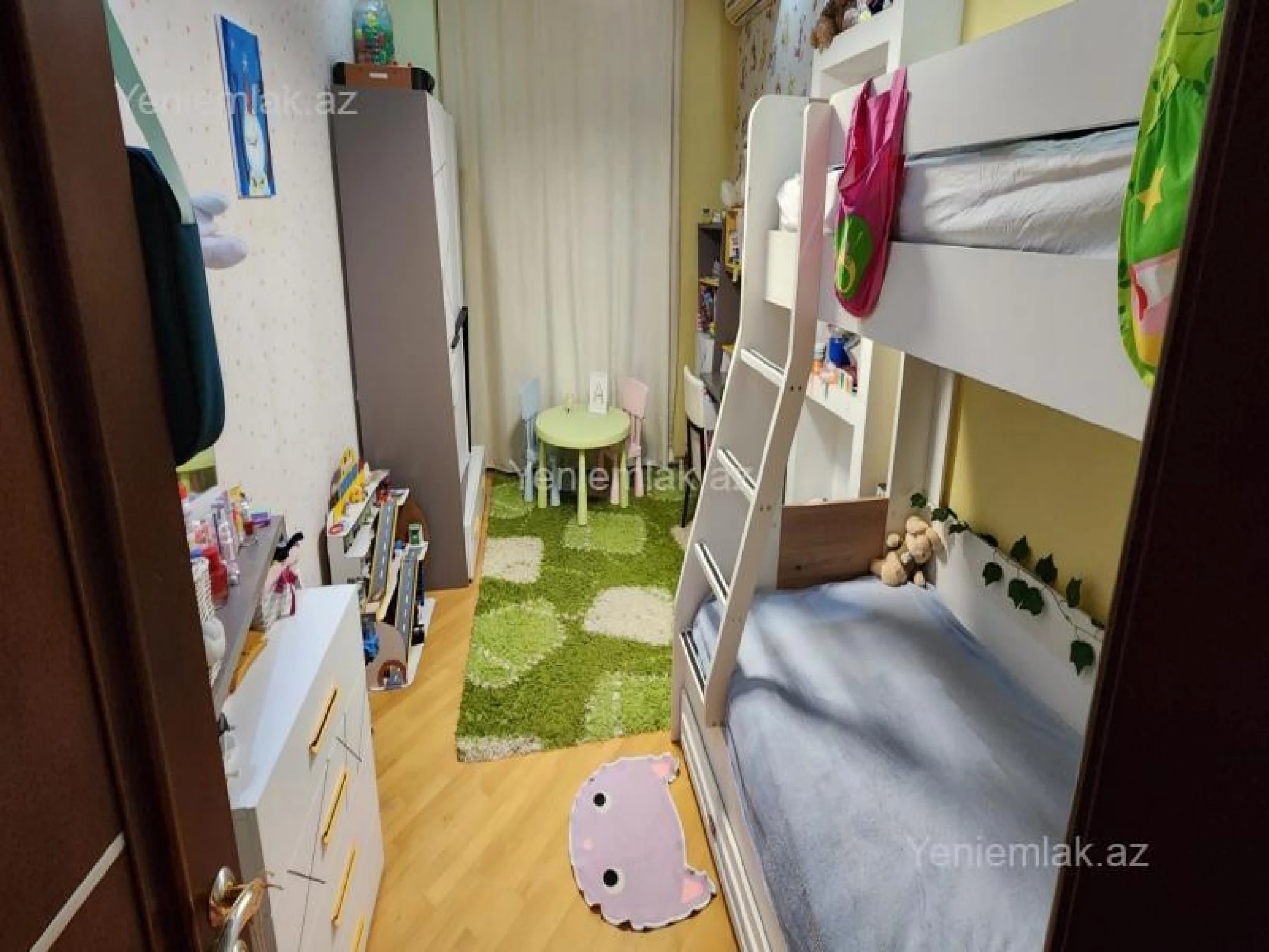 Satılır 3 otaqlı yeni tikili 150 m²