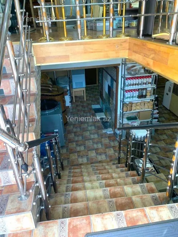 Satılır 5 otaqlı obyekt 200 m²