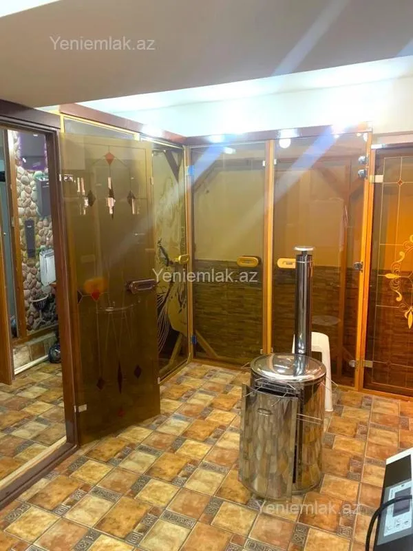 Satılır 5 otaqlı obyekt 200 m²