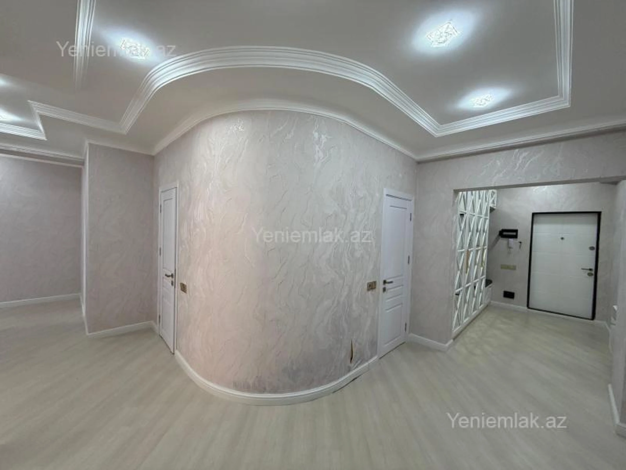 Satılır 3 otaqlı yeni tikili 127.5 m²