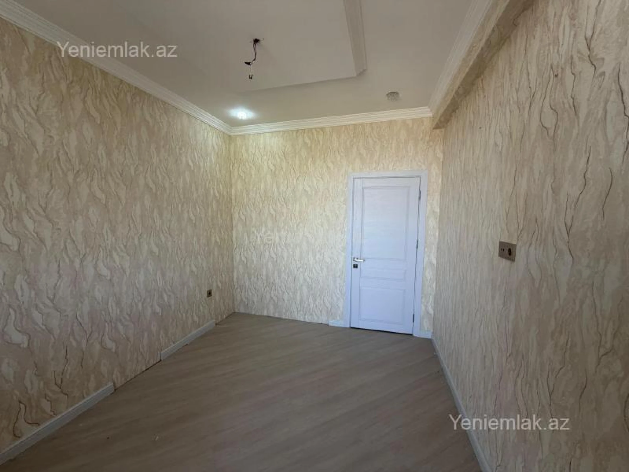 Satılır 3 otaqlı yeni tikili 127.5 m²