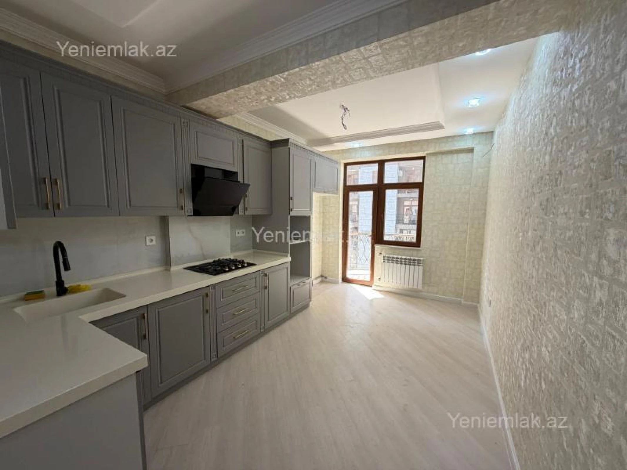 Satılır 3 otaqlı yeni tikili 127.5 m²