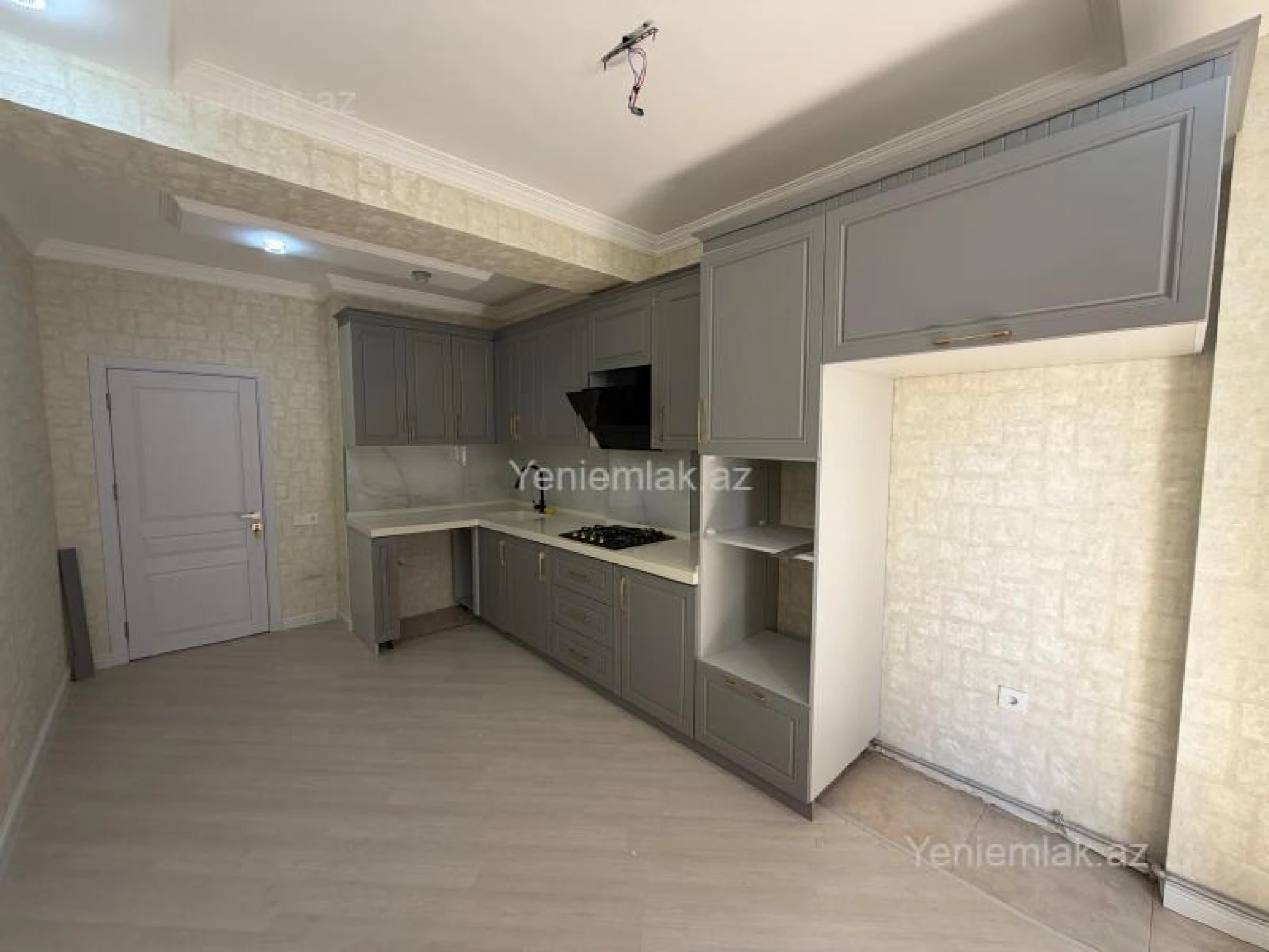 Satılır 3 otaqlı yeni tikili 127.5 m²