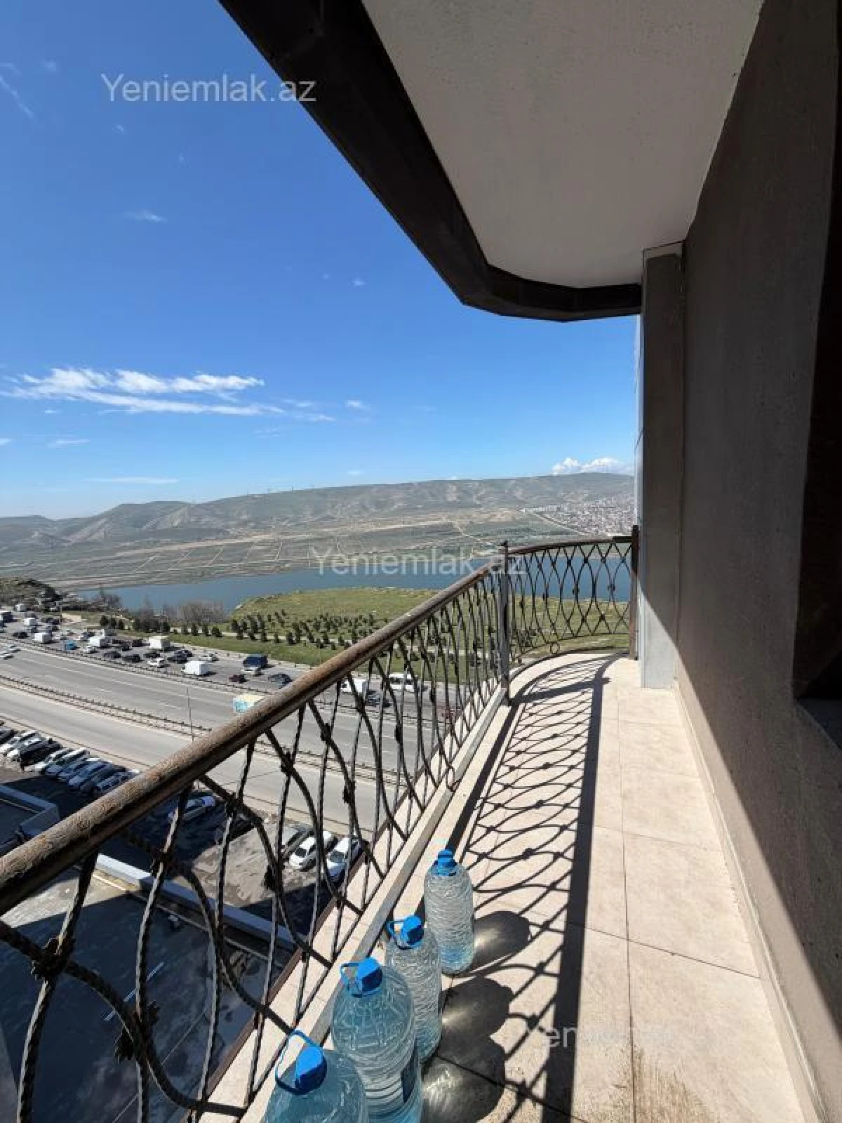 Satılır 3 otaqlı yeni tikili 127.5 m²