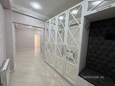 Satılır 3 otaqlı yeni tikili 127.5 m²